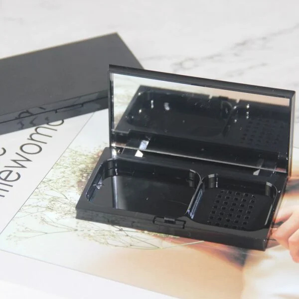 Square Press Buckle Lens with Puff Position Powder Compact Case - Image 4
