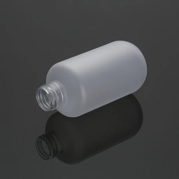 Bulk 5oz Plastic Bottle with Lid for Cosmetic Packaging - Image 3
